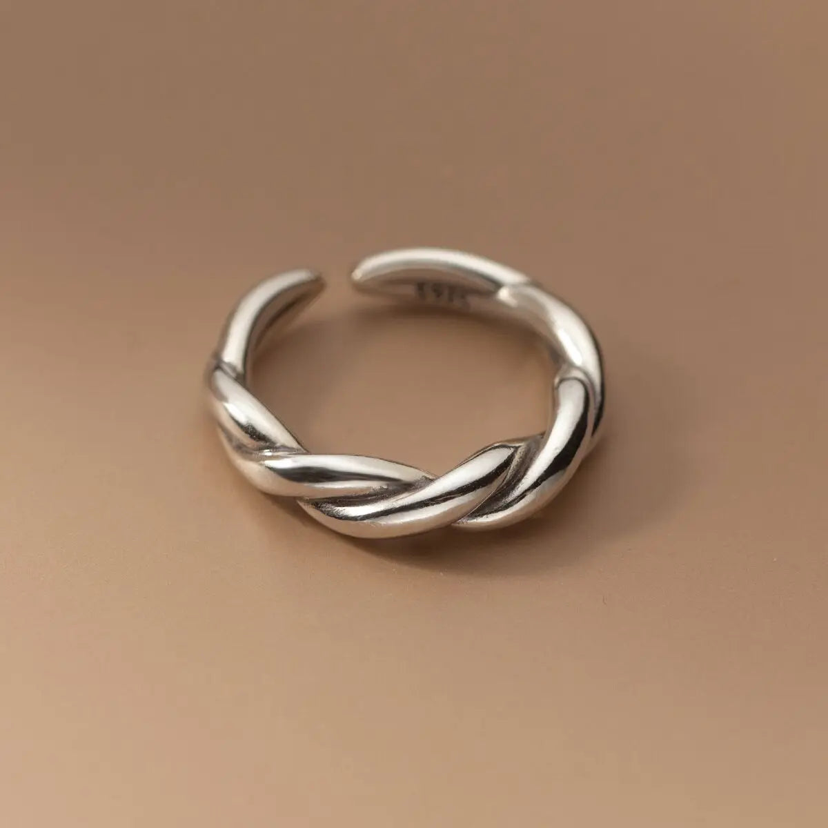 Geometric Interware Ring